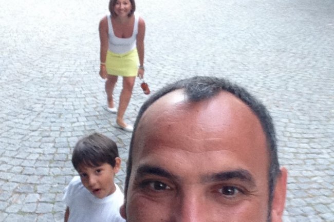 Anne bi bakar mısın..